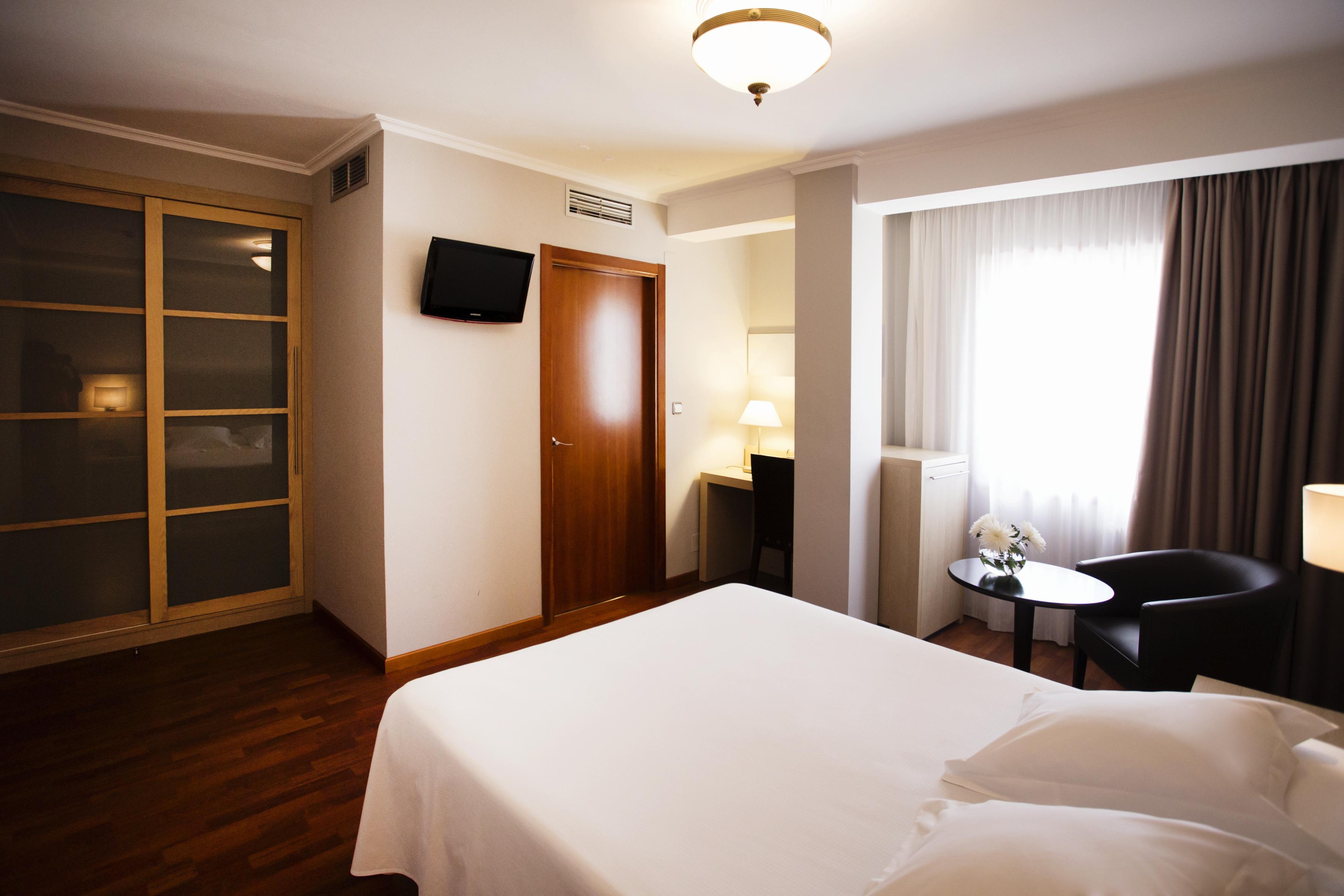 Hotel Valencia Ferrol Eksteriør billede
