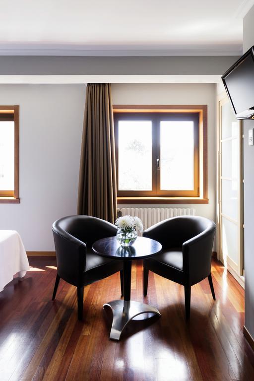 Hotel Valencia Ferrol Eksteriør billede
